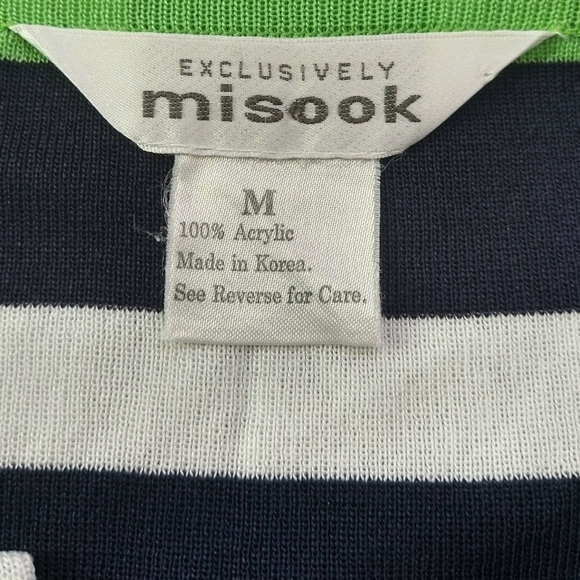 Exclusively Misook Green Black White Striped 3/4 Sleeve Split Neck Top Modest - Picture 7 of 7